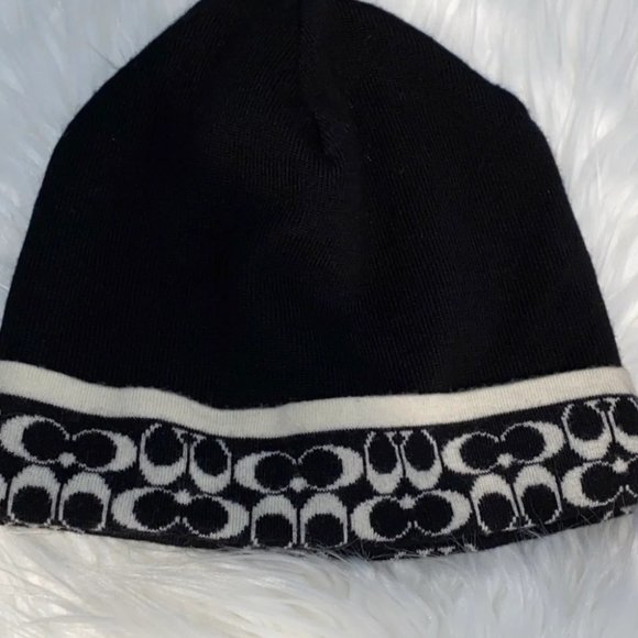 Coach Black Wool Cc Logo Beanie Hat  OS - Picture 1 of 6